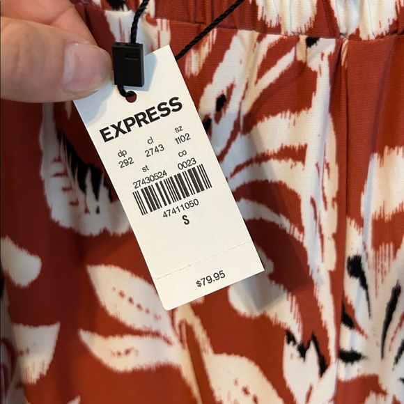 Express Patterned Pants - Picture 2 of 4